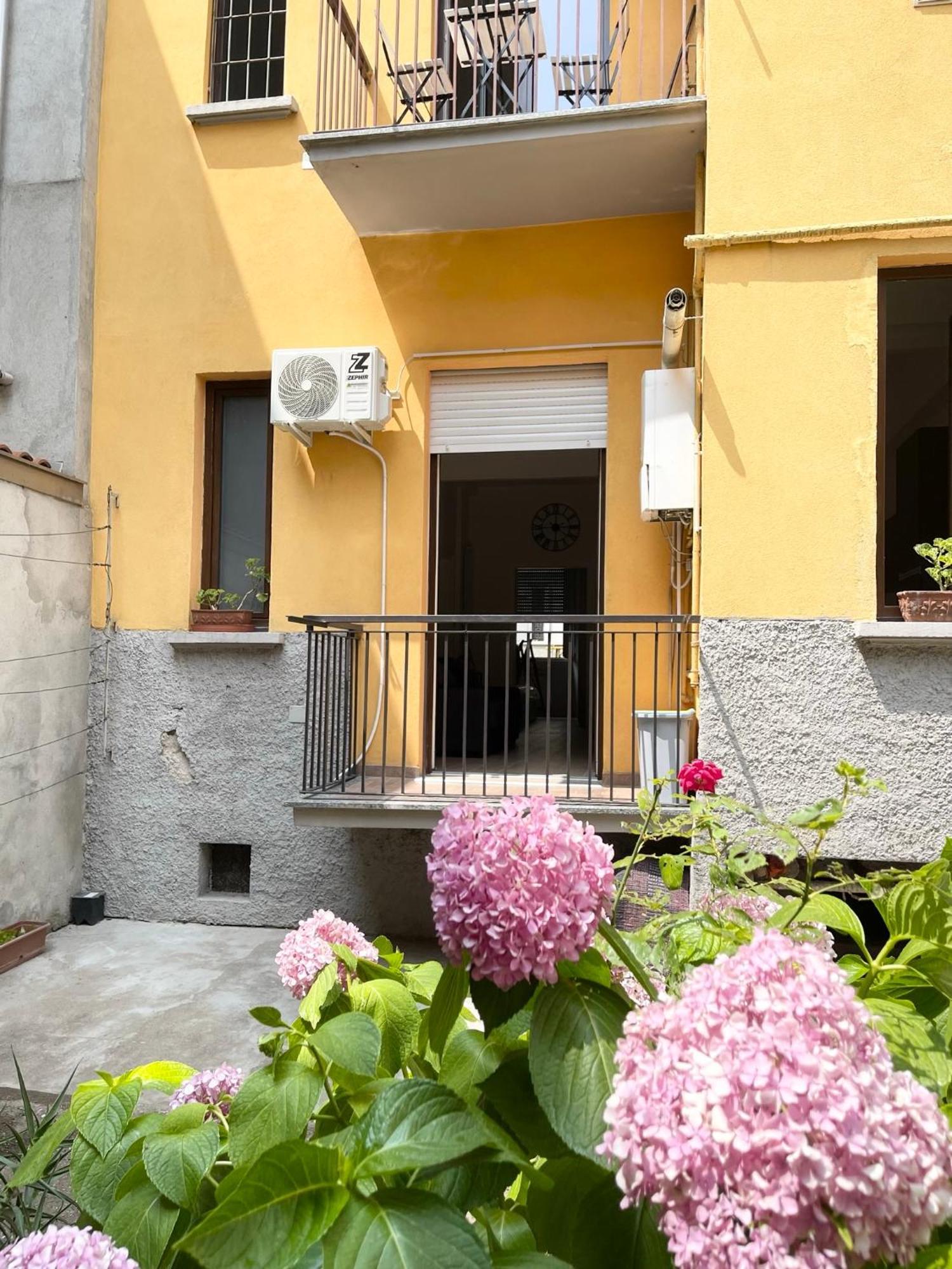 Appartamento Ampio Bilocale Zona Navigli Milano