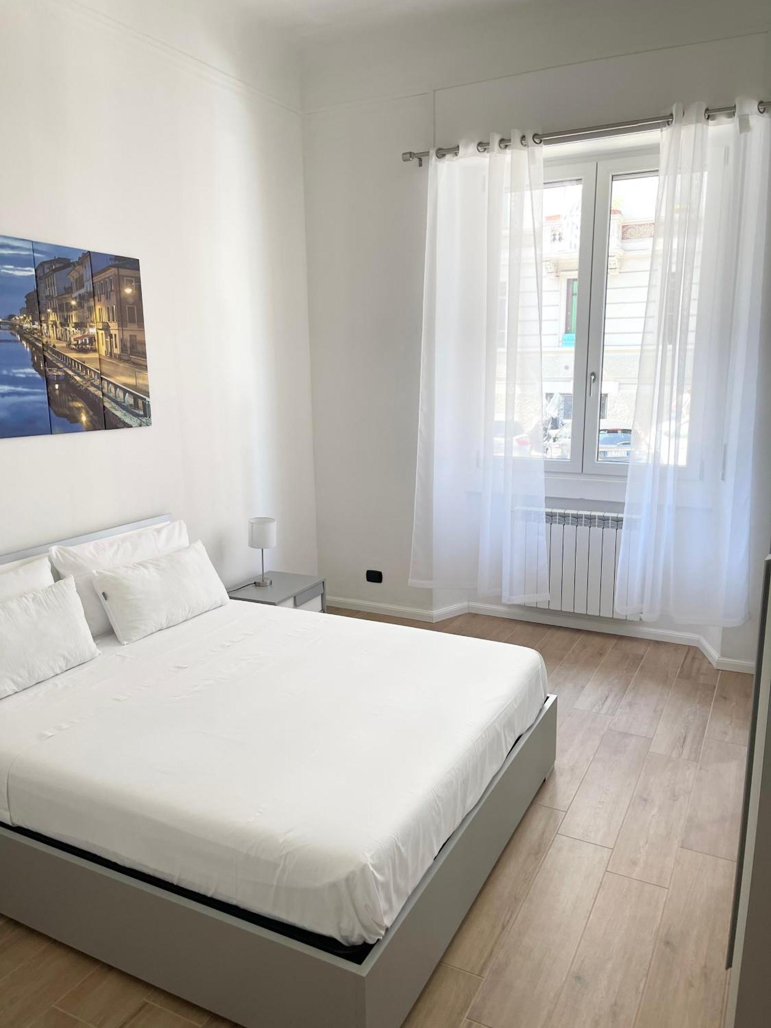 Ampio Bilocale Zona Navigli *