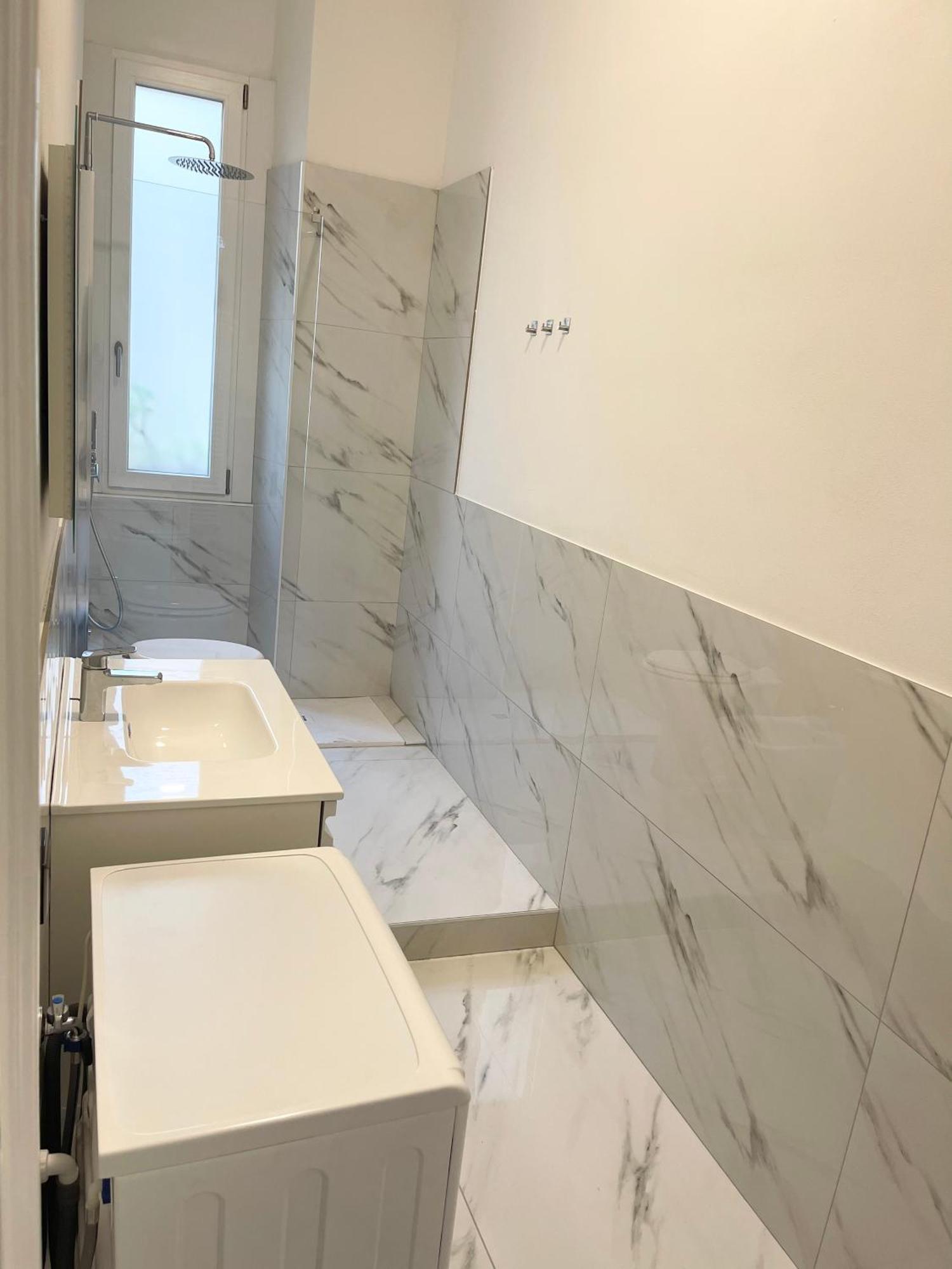 Ampio Bilocale Zona Navigli Appartement