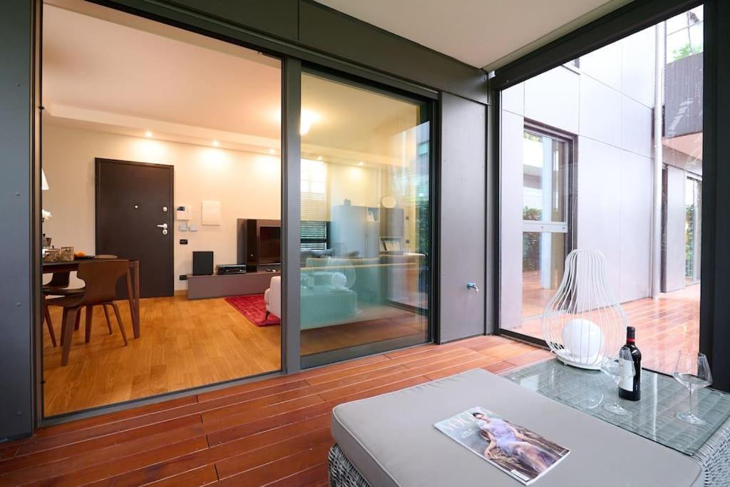 Life Suite-hosted By Sweetstay Appartamento