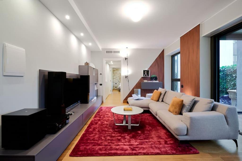 Life Suite-hosted By Sweetstay *