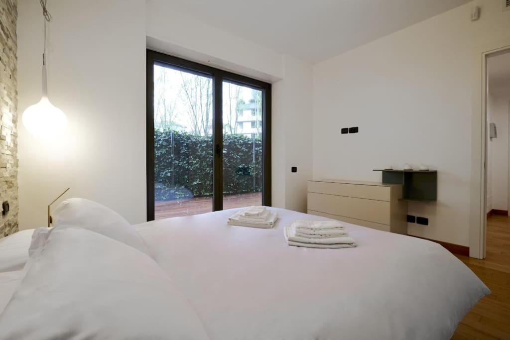 Life Suite-hosted By Sweetstay Appartamento