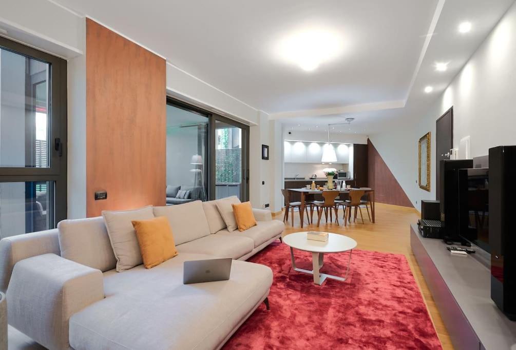 Appartamento Life Suite-hosted By Sweetstay *