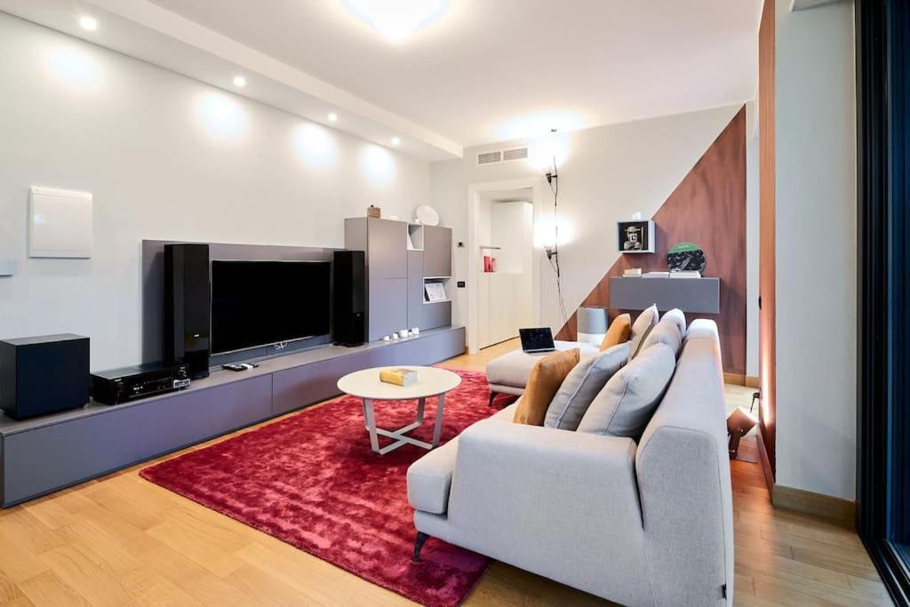 Appartamento Life Suite-hosted By Sweetstay Milano