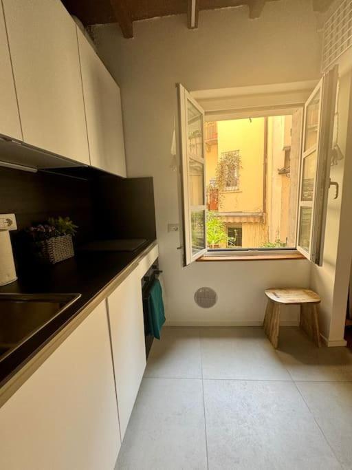 Appartement Splendido Bilocale In Via Madonnina, Zona Brera Milaan
