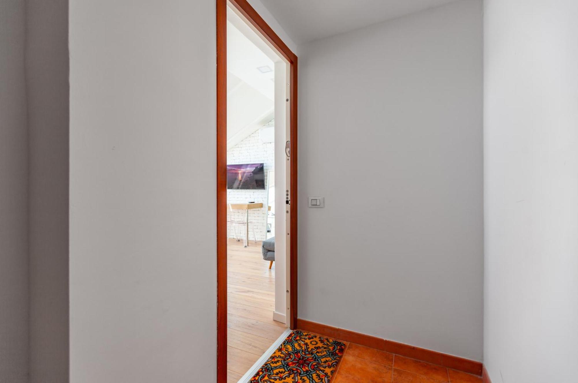 City Life - Modern Nearby M5 Domodossola Leilighet