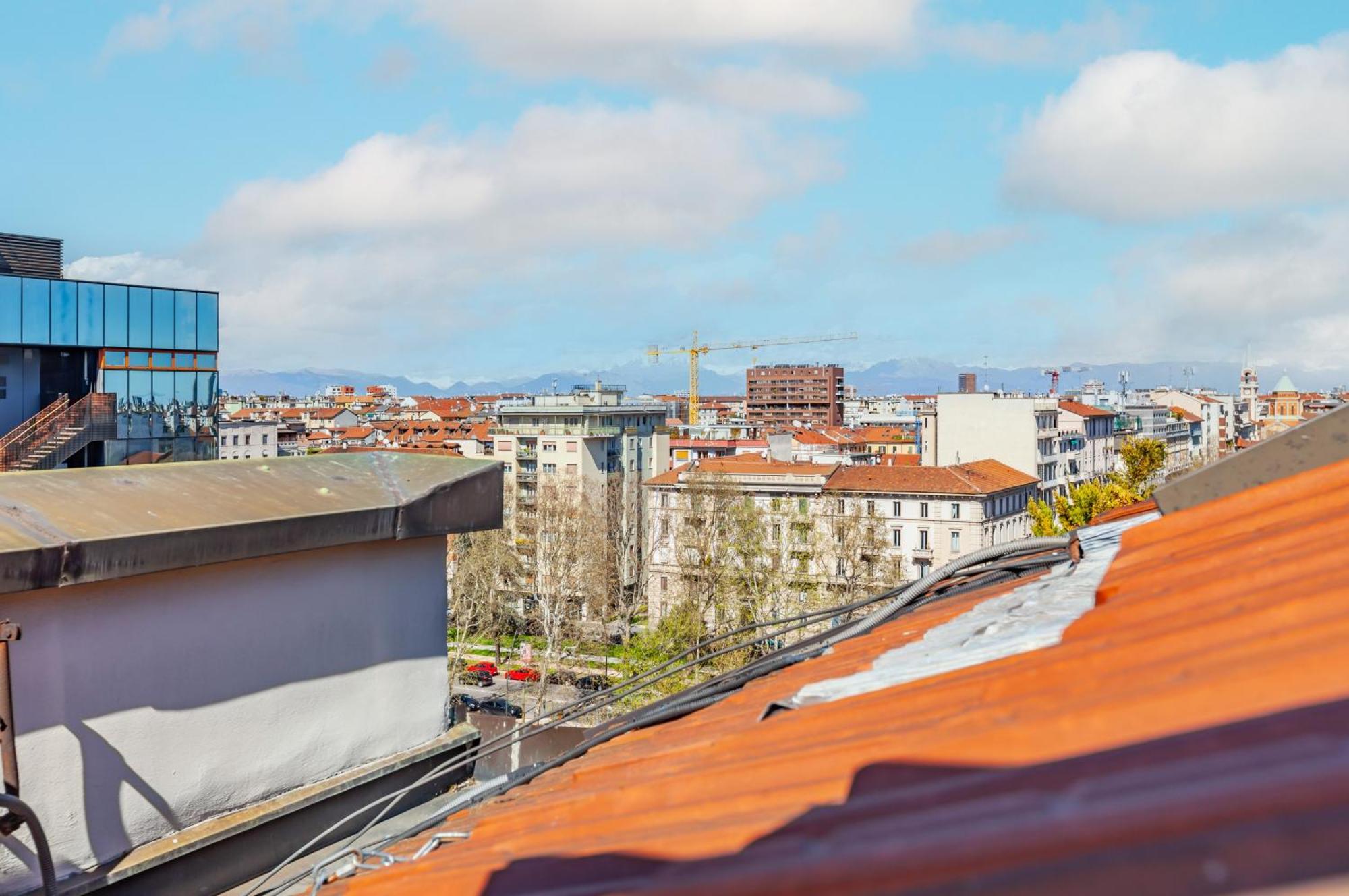 City Life - Modern Nearby M5 Domodossola Leilighet *