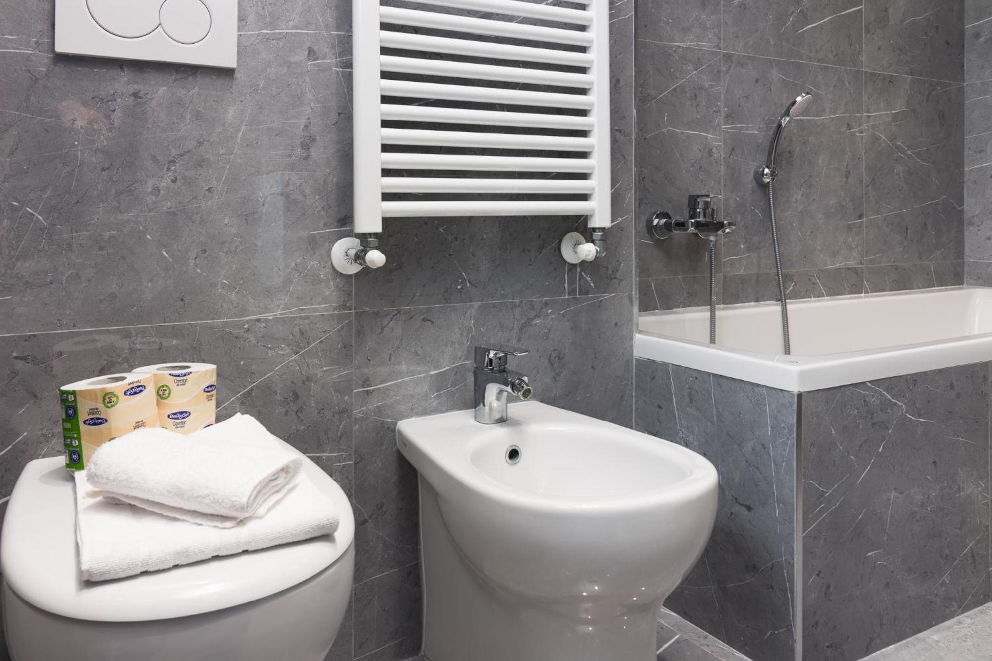 Lejlighed Nuovissimo Attico 17esimo Piano, 10 Posti Letto *