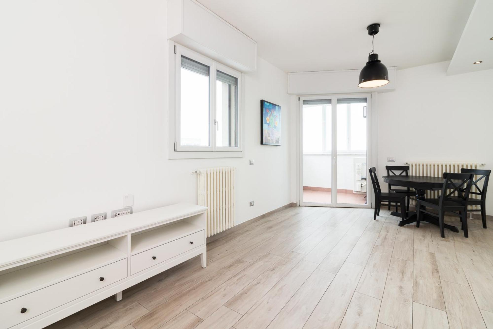 Nuovissimo Attico 17esimo Piano, 10 Posti Letto