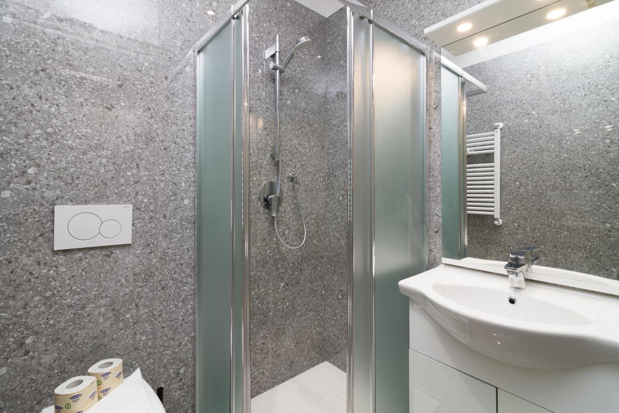 Nuovissimo Attico 17esimo Piano, 10 Posti Letto Lejlighed Milano