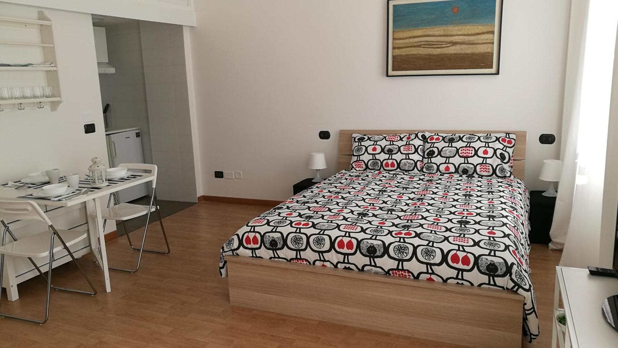 Appartamento Monolocale Zona Loreto Mm1 Pasteur P1