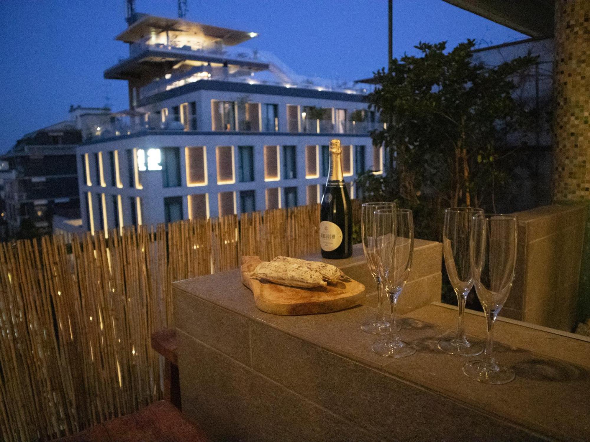 Navigli-darsena Terrazza Esclusiva Sulla Citta * Milan