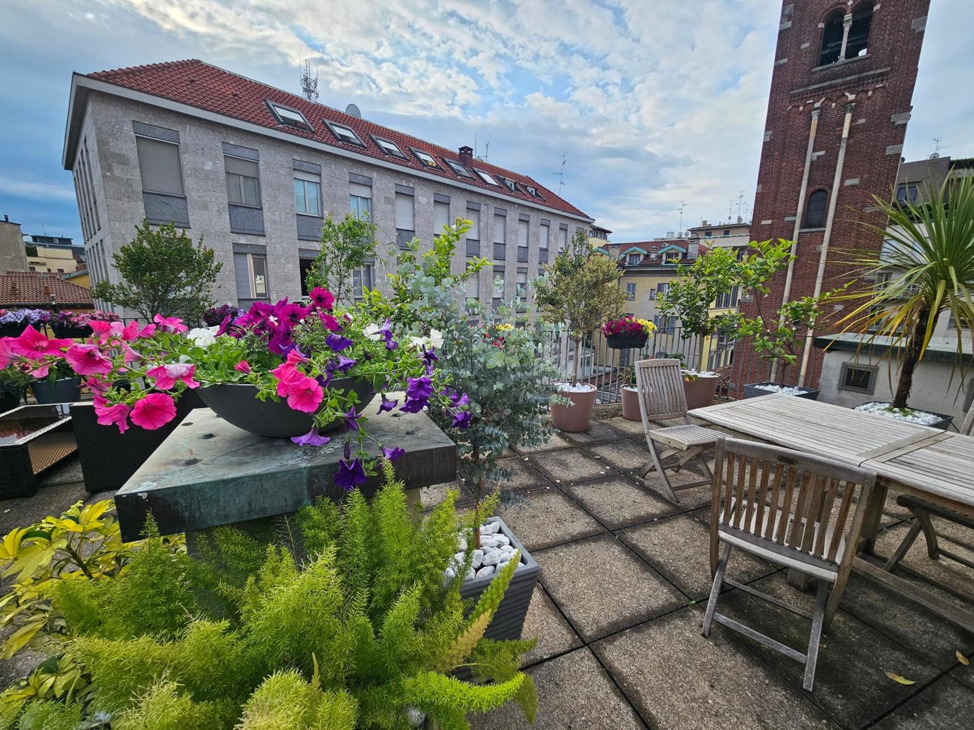 Exclusive Top Floor 2-bedroom Flat Appartamento *