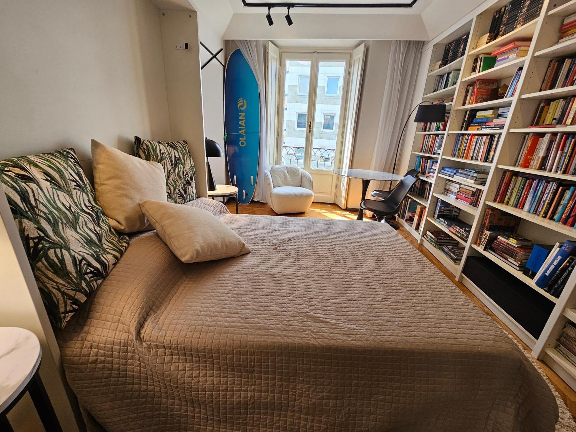 Exclusive Top Floor 2-bedroom Flat * Milano