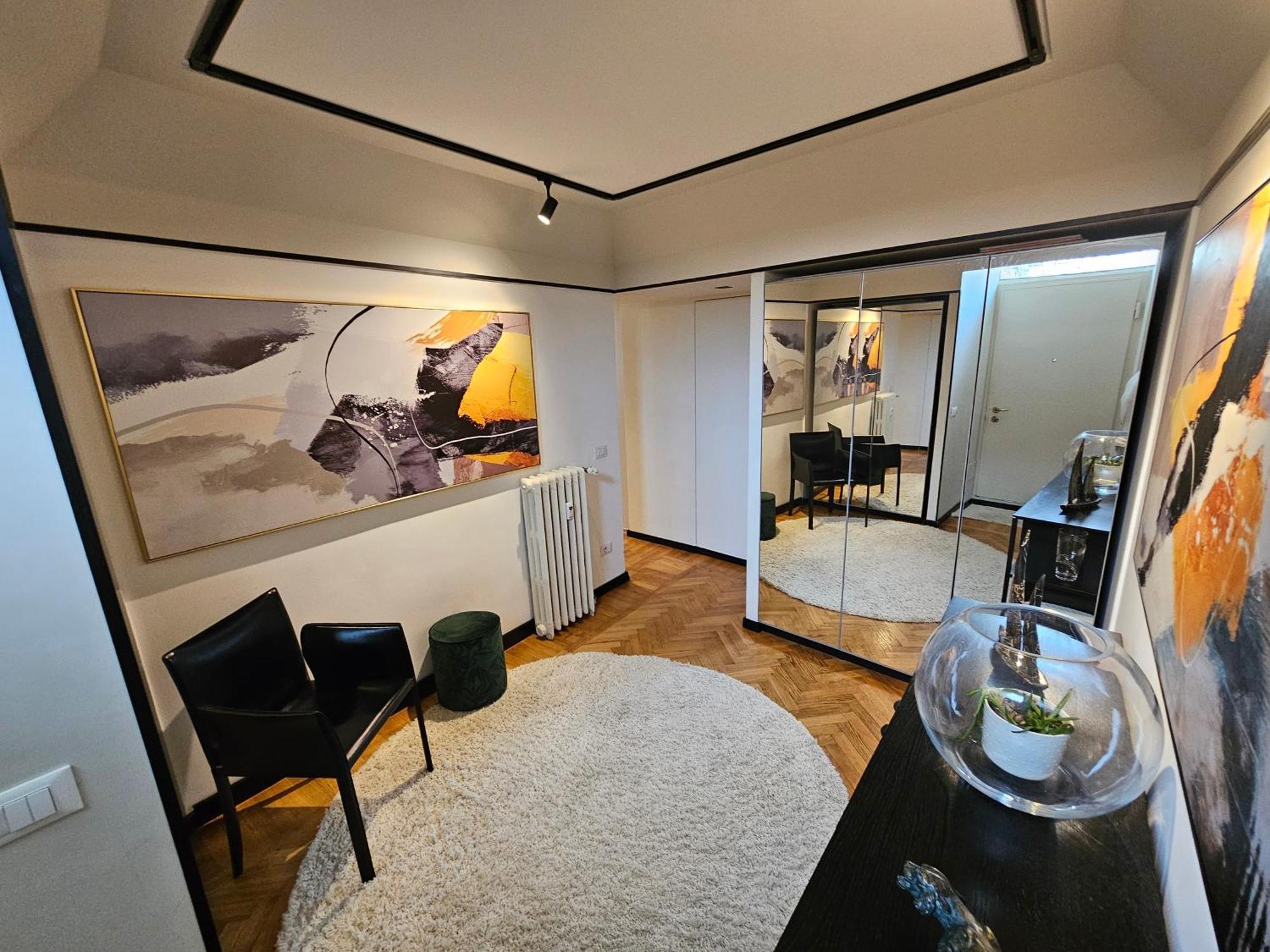 Exclusive Top Floor 2-bedroom Flat Appartamento Milano