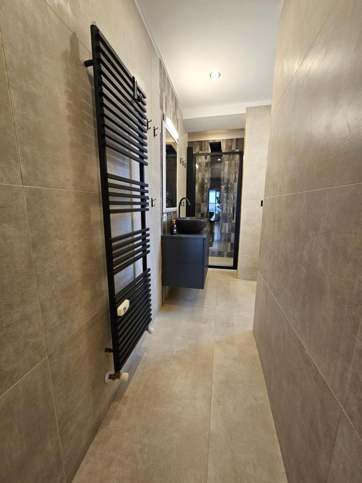 Exclusive Top Floor 2-bedroom Flat * Milan