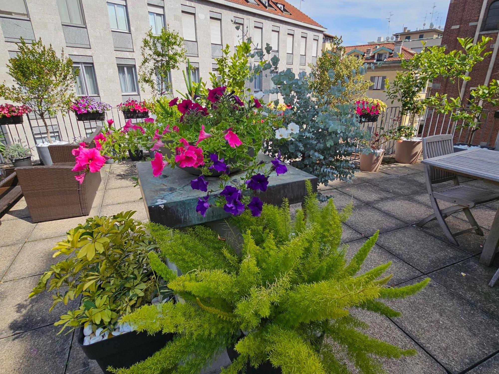 Exclusive Top Floor 2-bedroom Flat Appartamento Milano