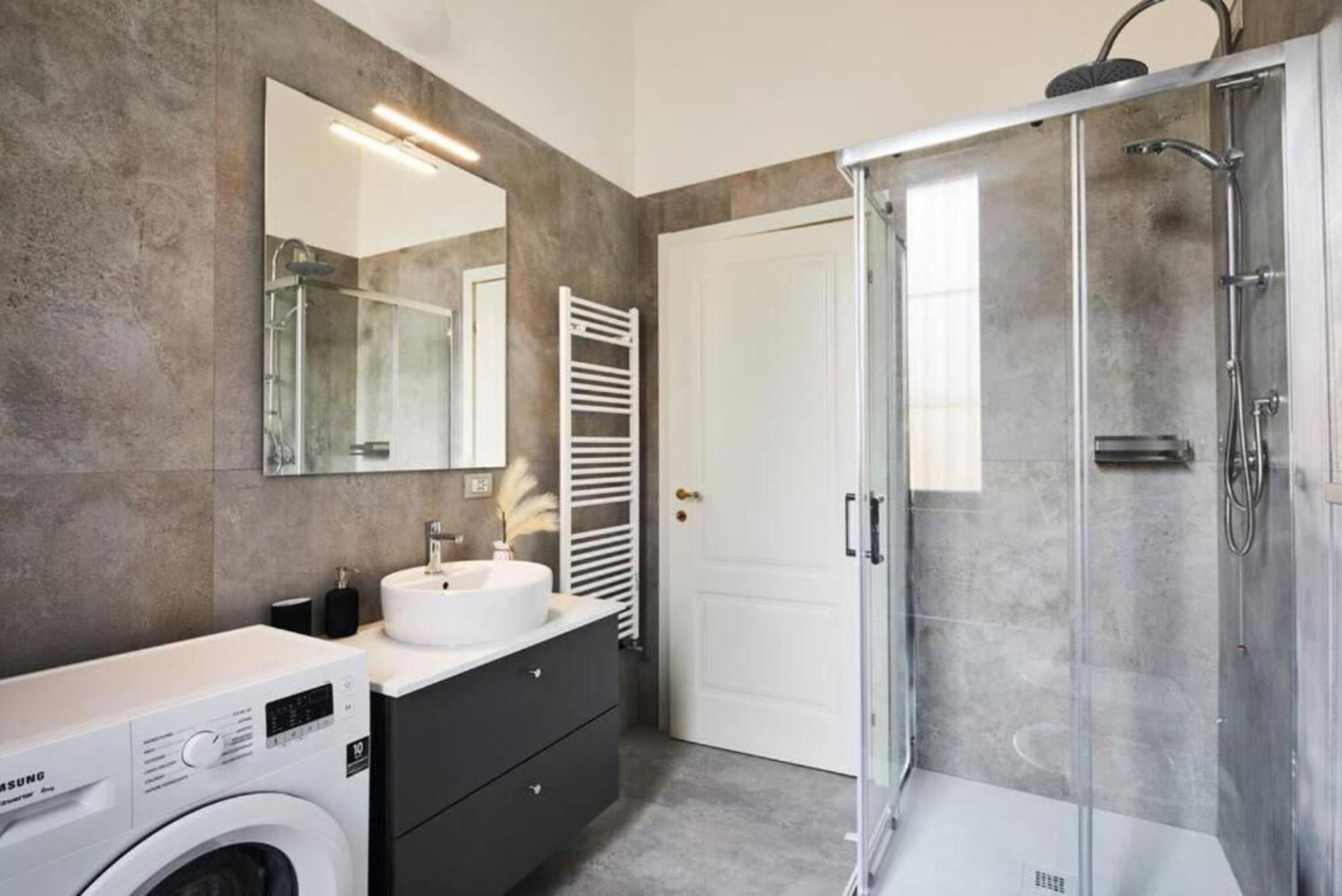 Duomo-fiera - Five Stars Milanese Style By Halldis * Milano