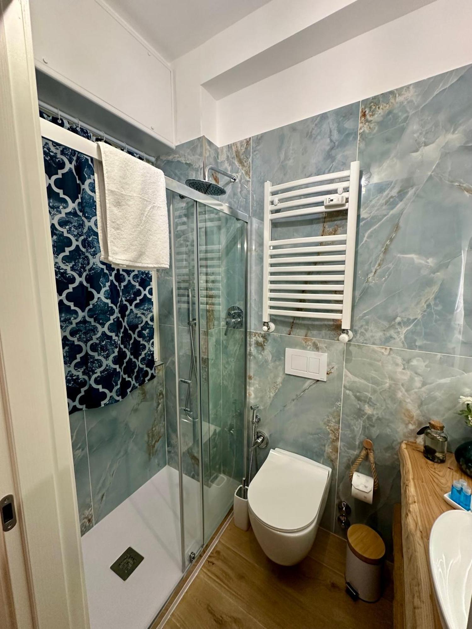 Guest house Due Mari Zona Portello-fiera Free Wi-fi *