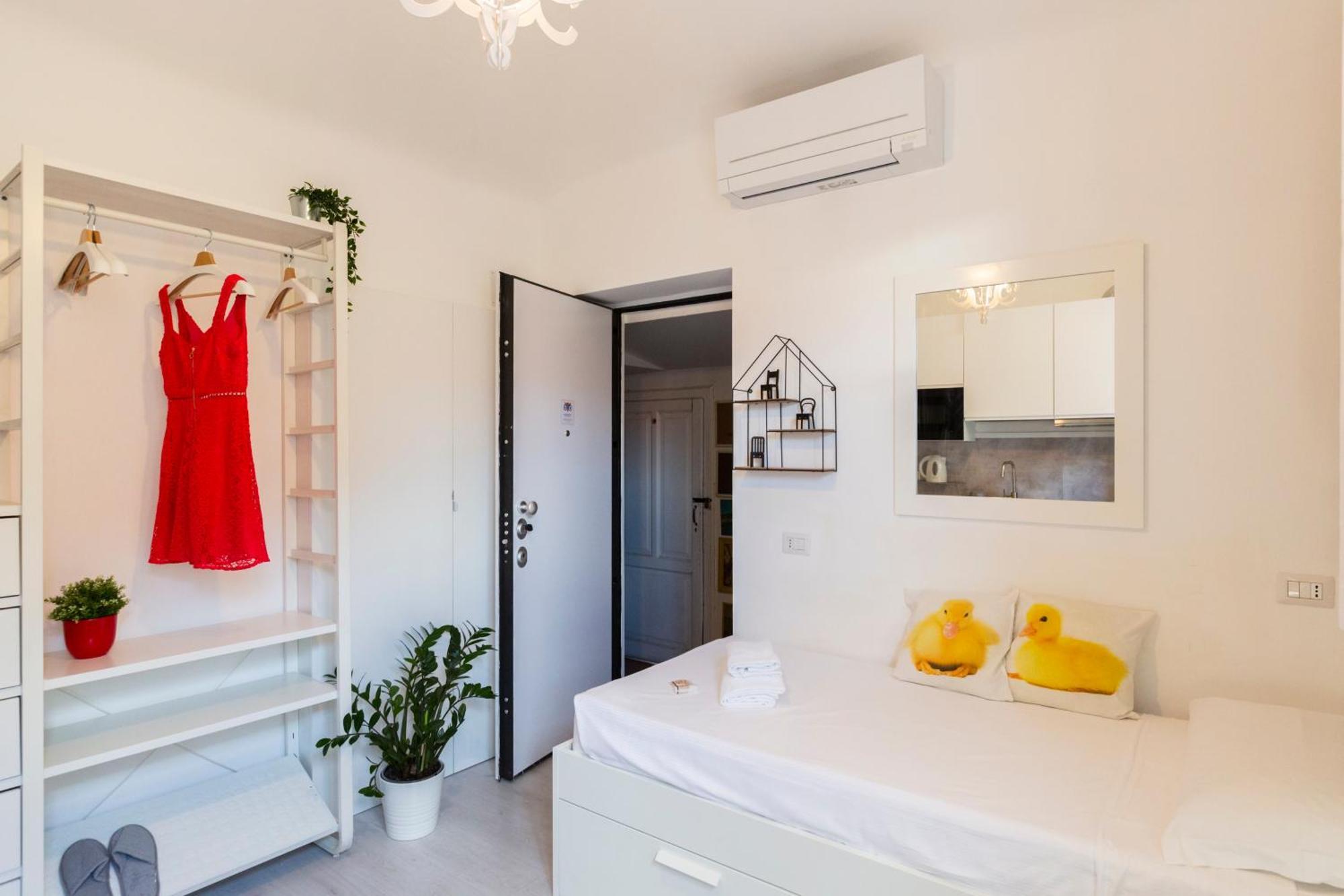 Commenda White Milano