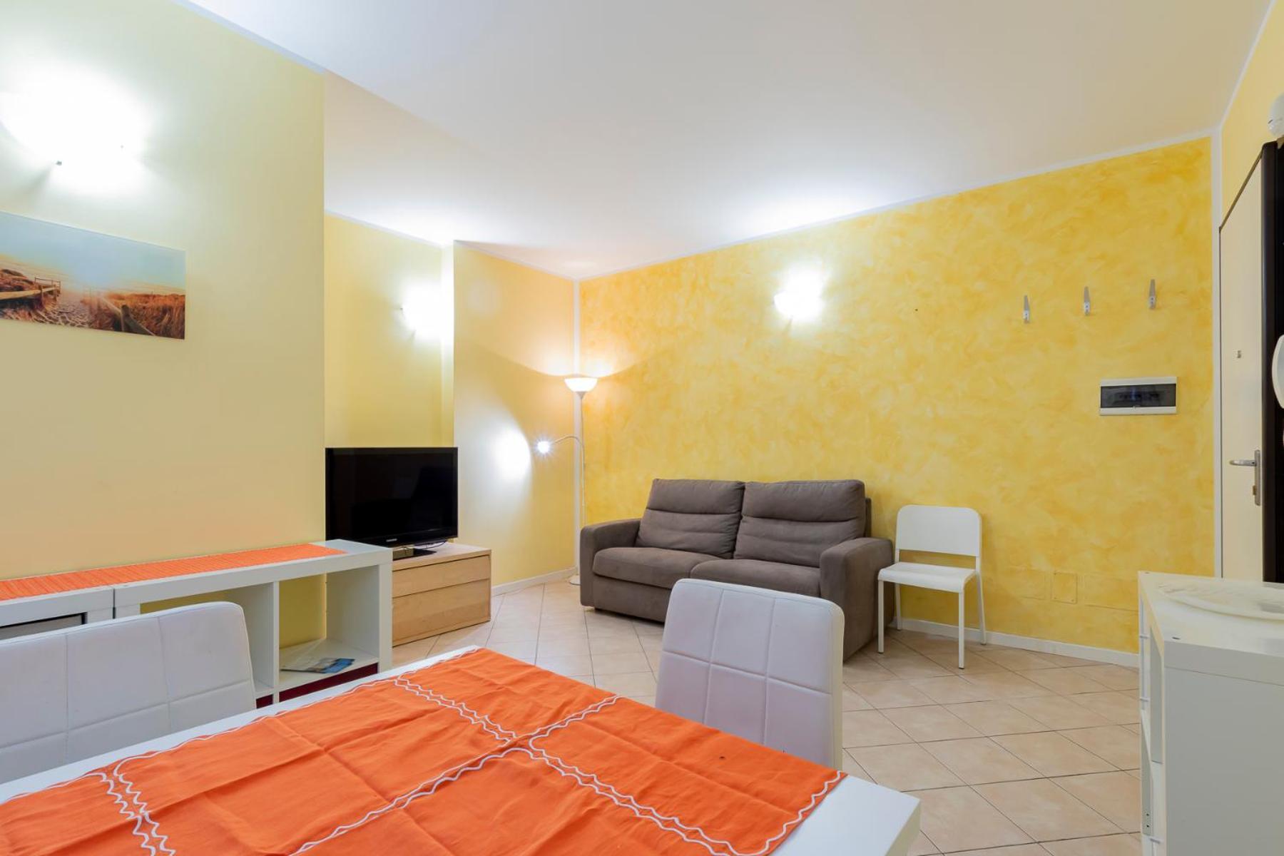Xenia - Spacious Three-room 10 Min From Linate Milano