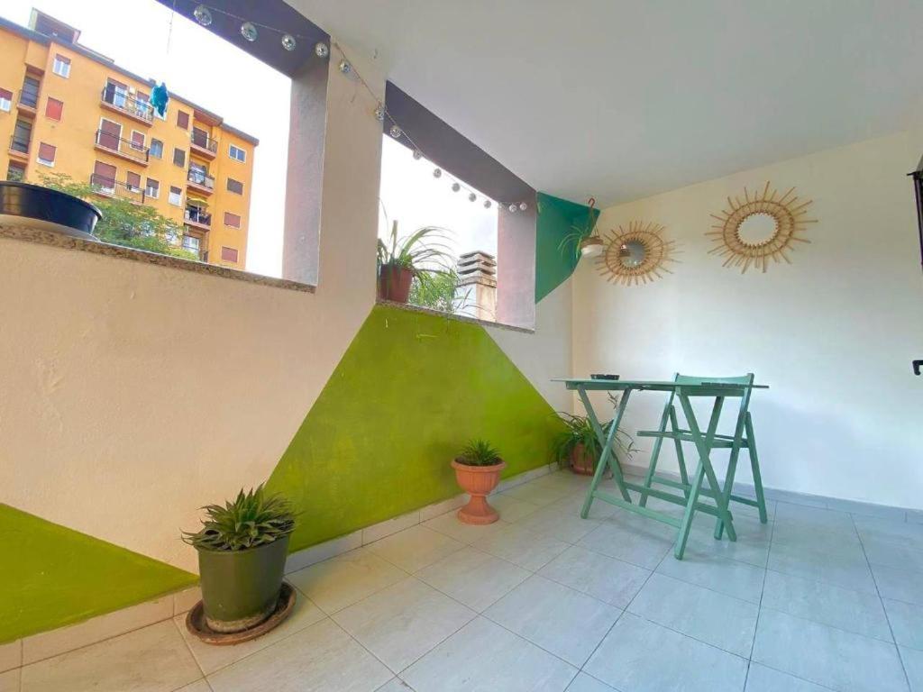Conte Rosso House, Con Doppia Terrazza In Coorte Tranquilla A Due Passi Da Stazione E Metropolitana Lambrate Appartamento *