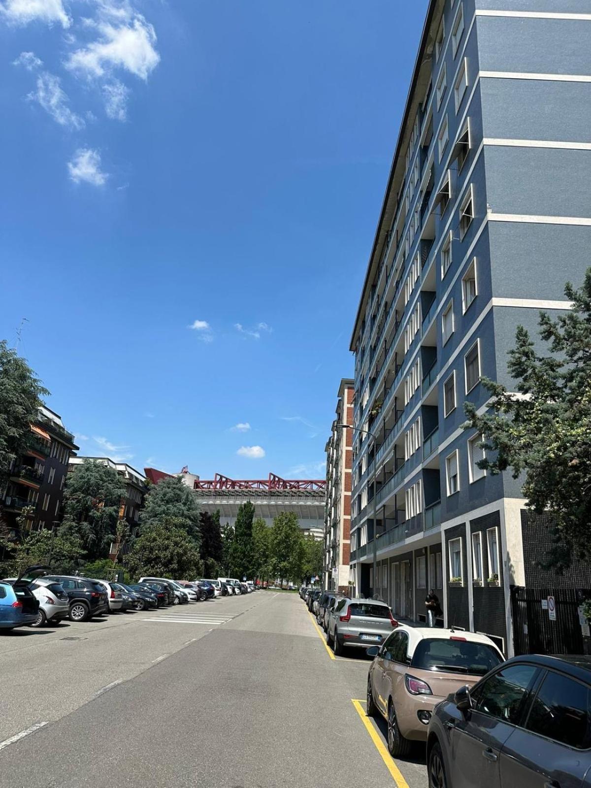 Difronte A San Siro * Milaan