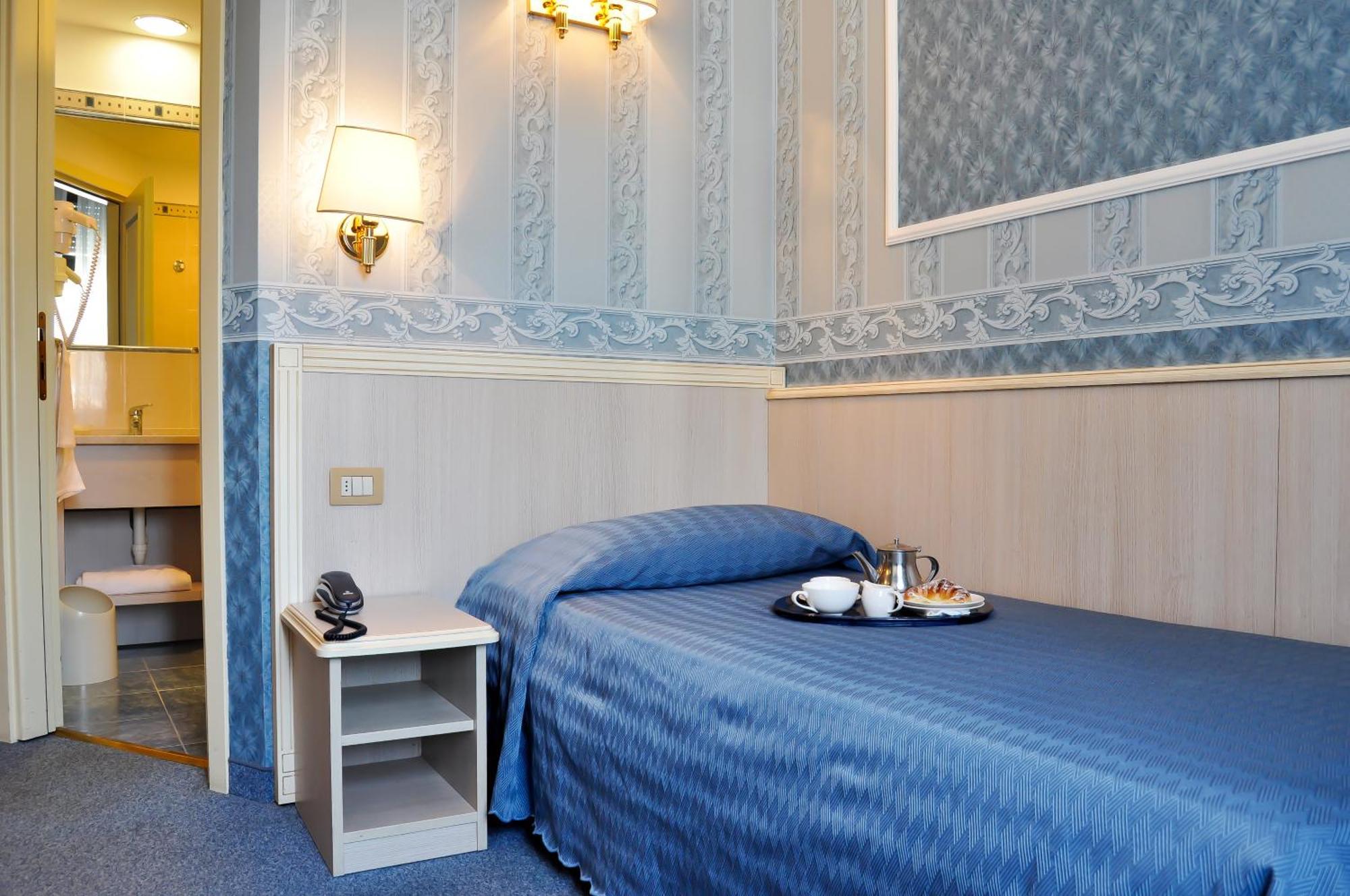 Hotel Garda Milan