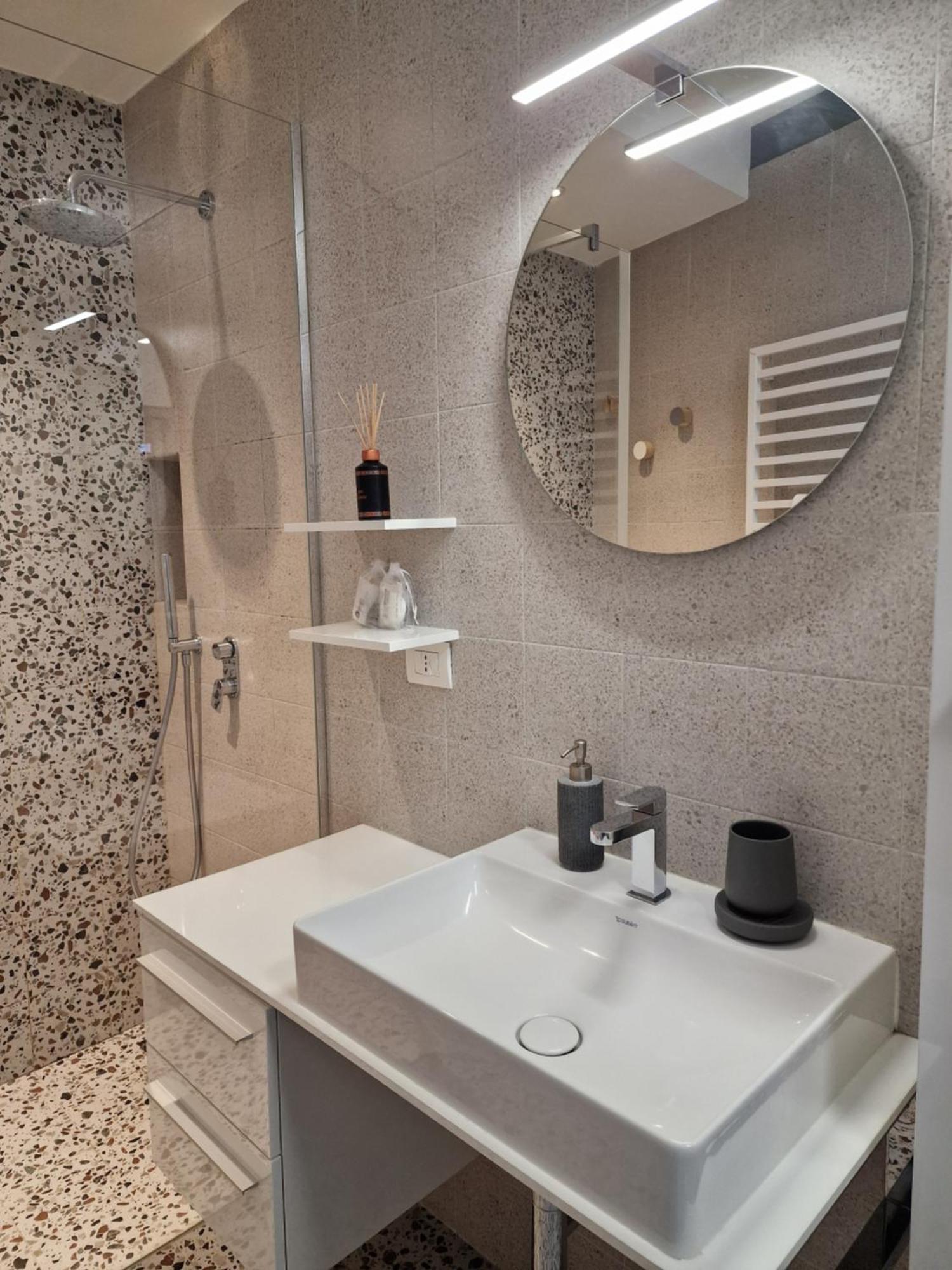 Cozy Flat Mins Walk To Navigli And Metro Porta Genova * Milan