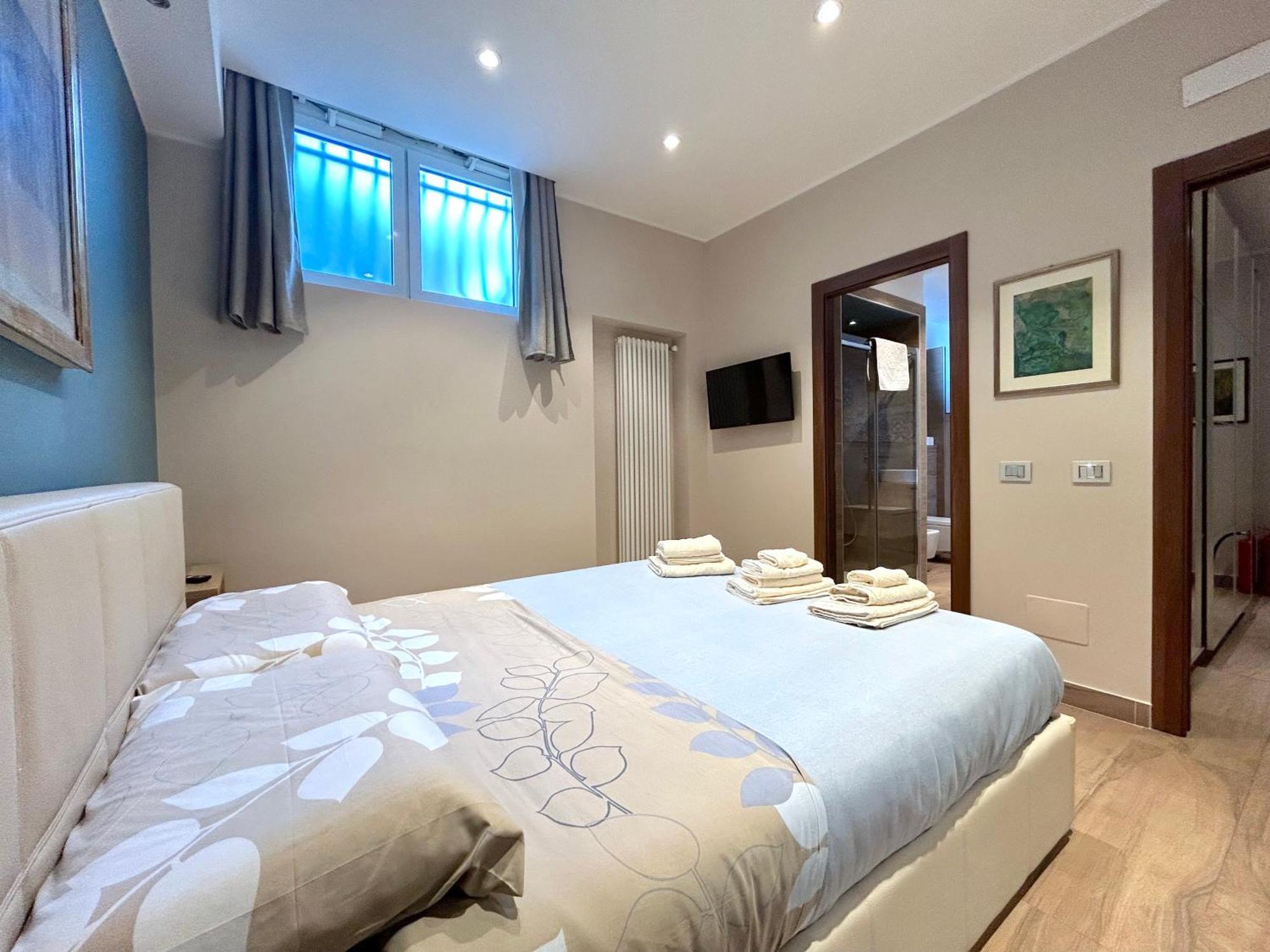 R39 Elegant With Private Parking * Milano
