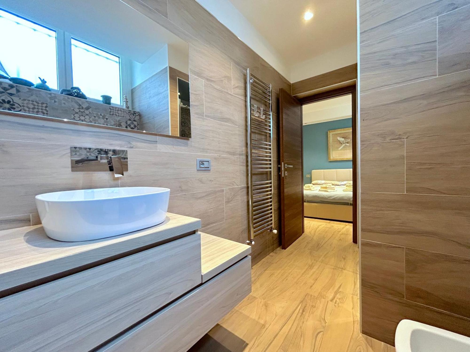 Leilighet R39 Elegant With Private Parking *