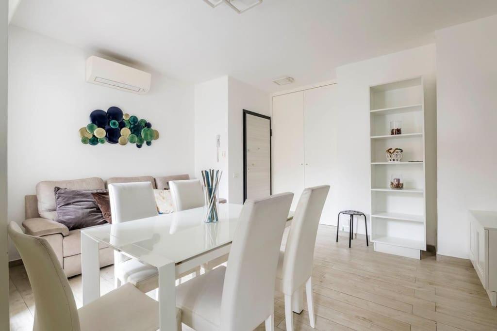 Apartment Brand New 3 Bedrooms In Navigli Area *
