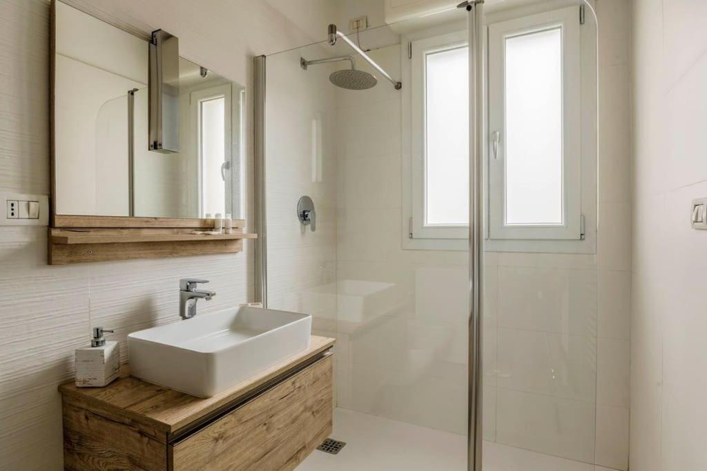 Brand New 3 Bedrooms In Navigli Area