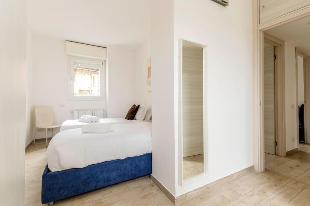 Brand New 3 Bedrooms In Navigli Area *
