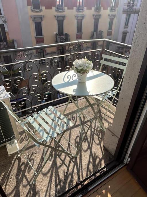 Casa Plinio - Porta Venezia - Stazione Appartamento *