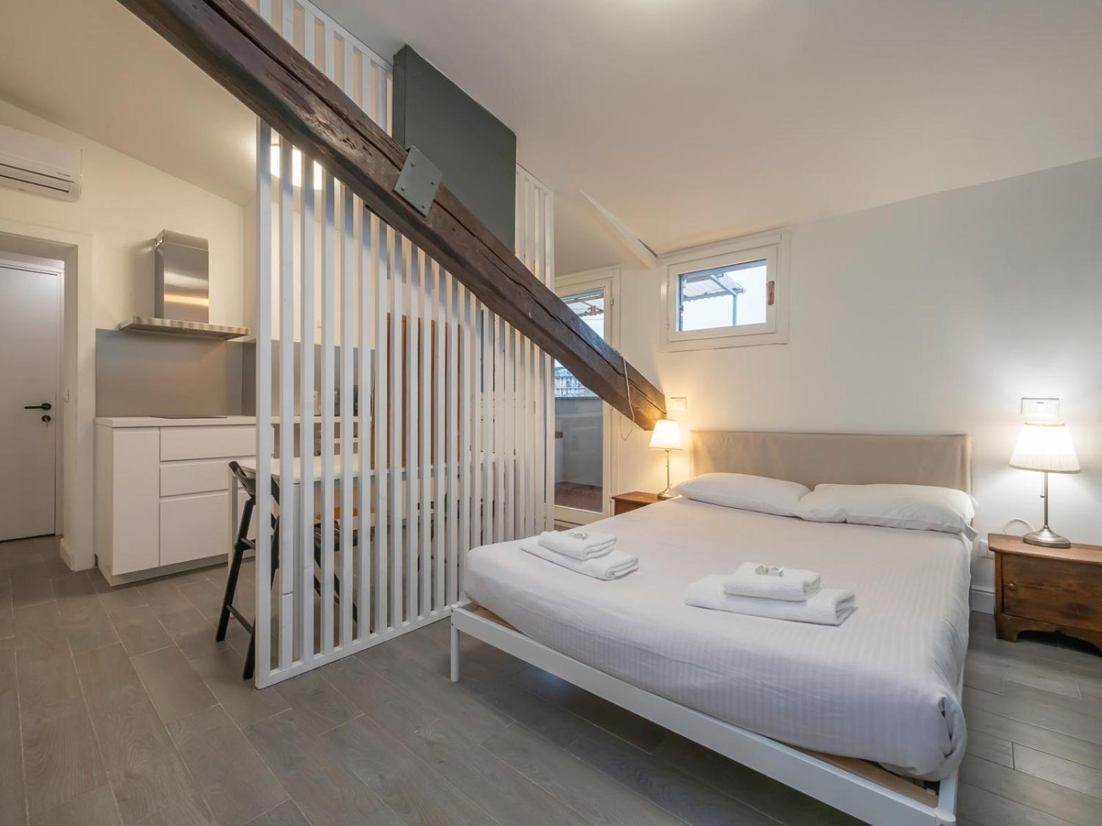Xenia - Elegant Penthouse In Fiera Area Milano