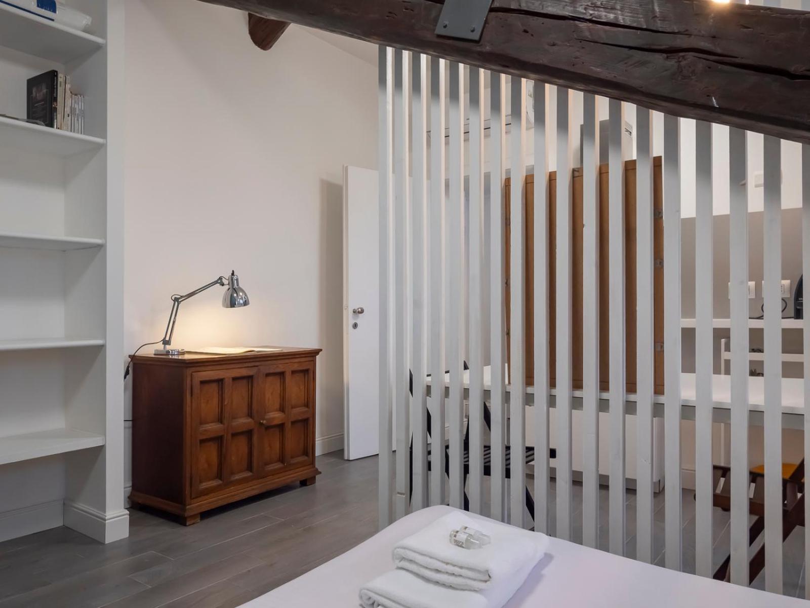 Xenia - Elegant Penthouse In Fiera Area * Milano