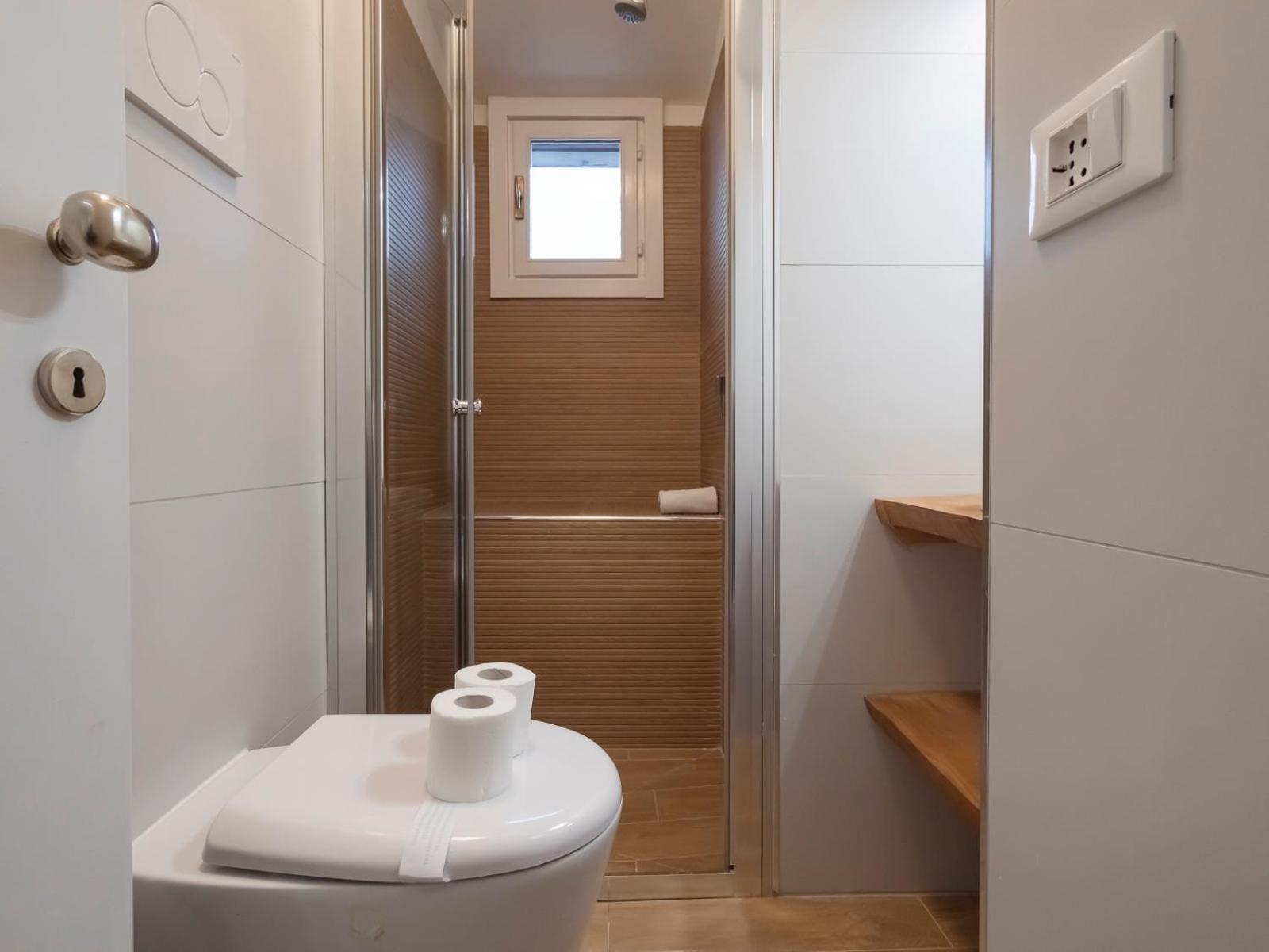 Xenia - Elegant Penthouse In Fiera Area * Milano