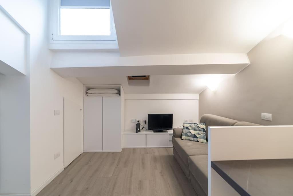 Apartment Intrho Flat Porta Romana *