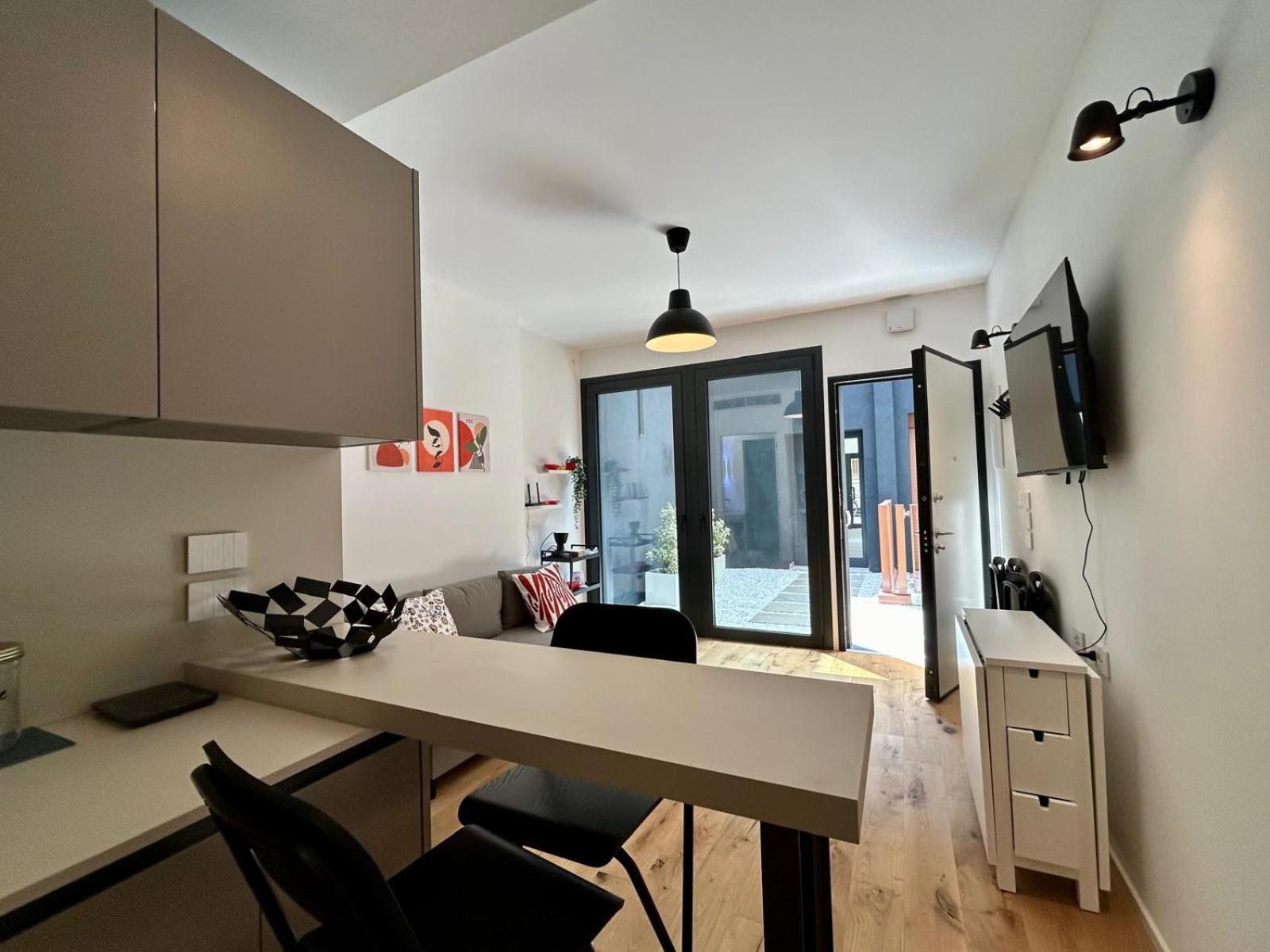 Kibilu Luxury With Terrace, Isola District And Near Garibaldi Station Apartment *