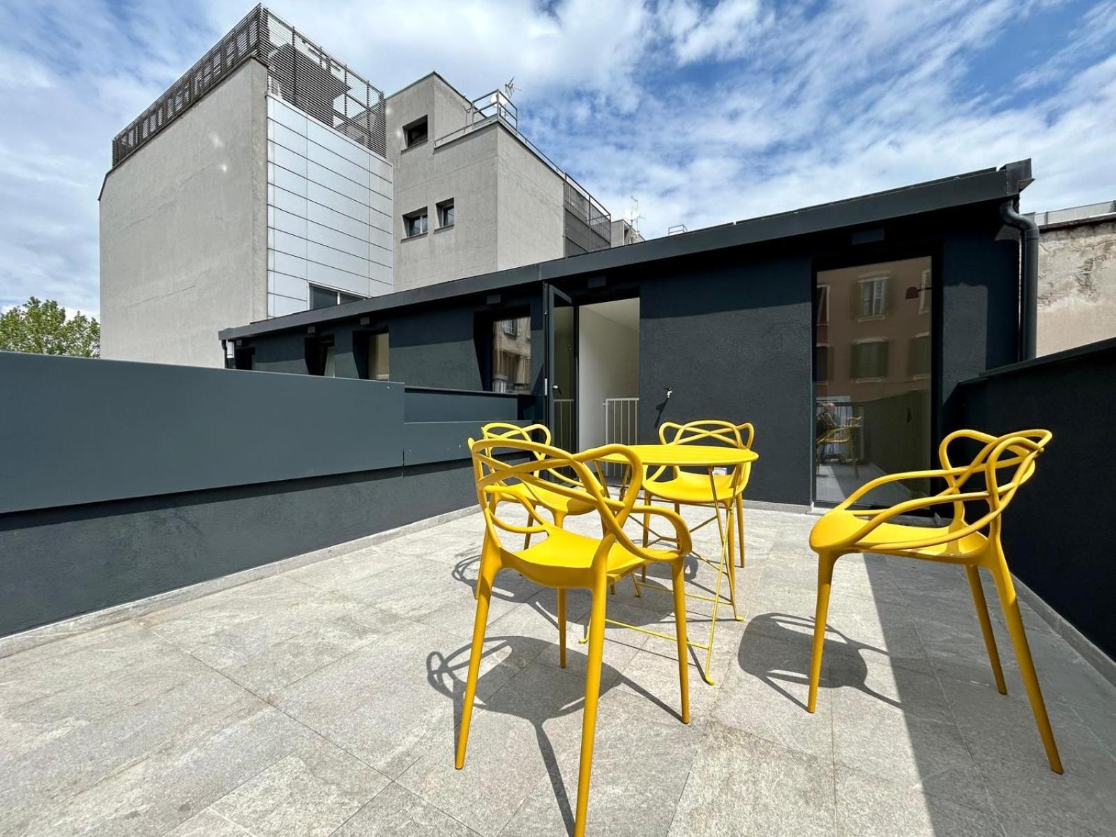 Apartment Kibilu Luxury With Terrace, Isola District And Near Garibaldi Station
