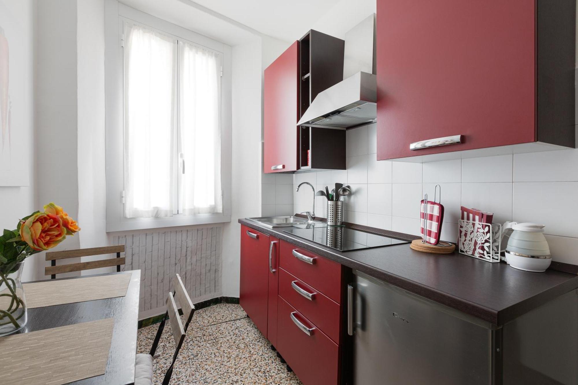 Guesthost - Sant'Ambrogio Modern Studio Appartamento *