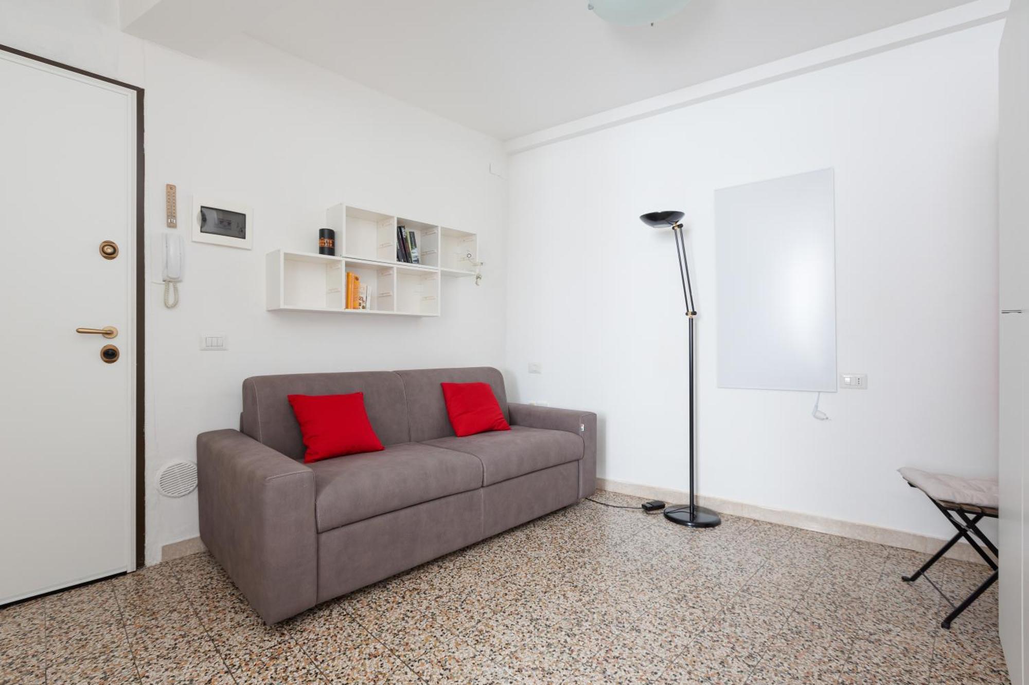 Guesthost - Sant'Ambrogio Modern Studio * Milano