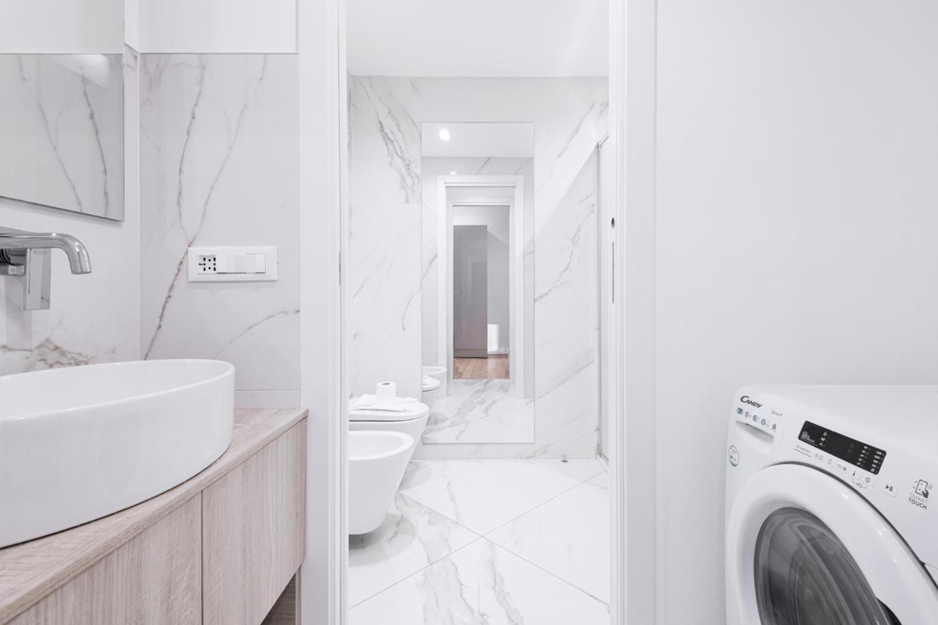 Apartment Easylife - Residenza Chic Vicino Al Duomo Milan