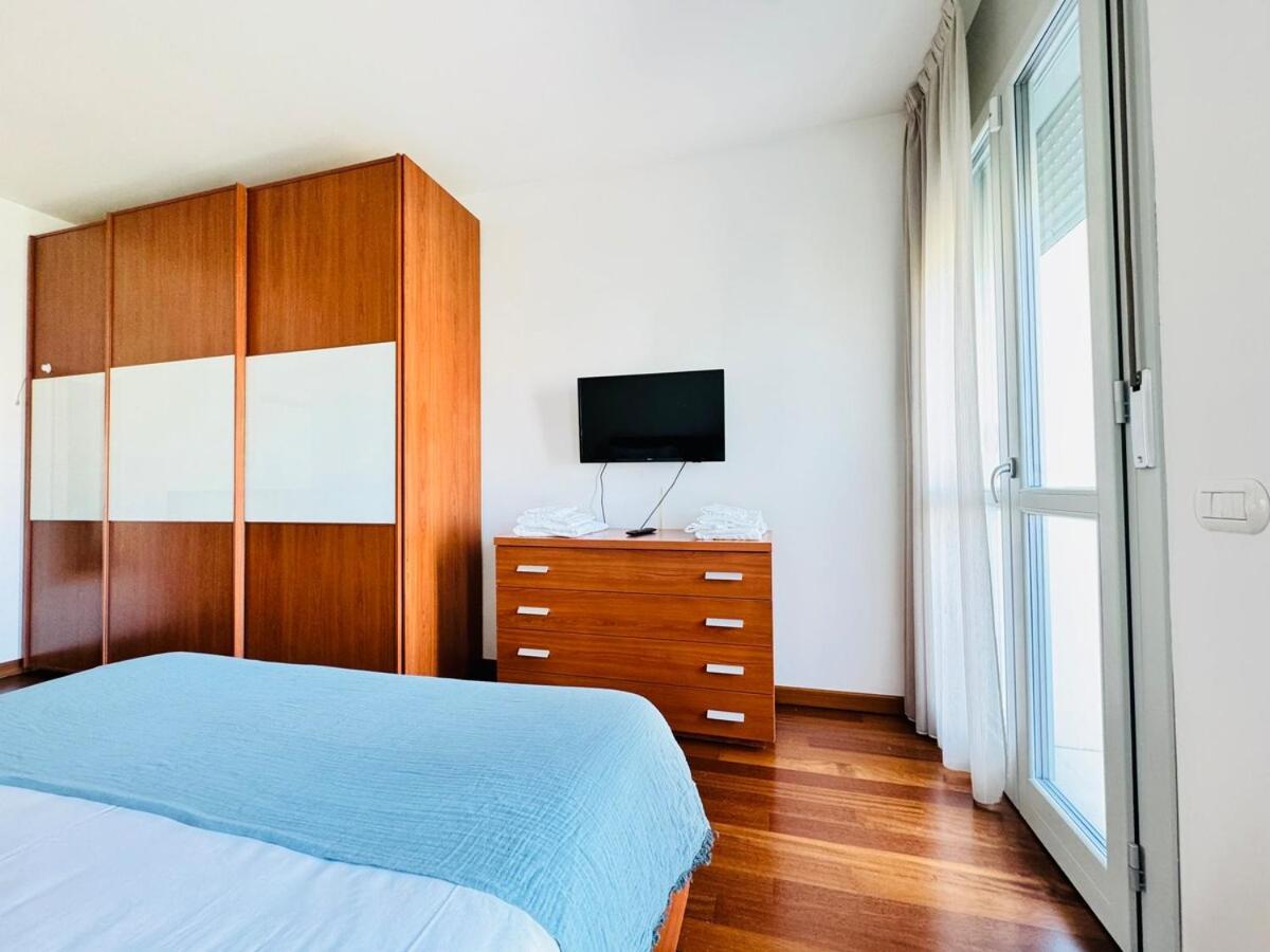 Homeby, Barbara * Milano