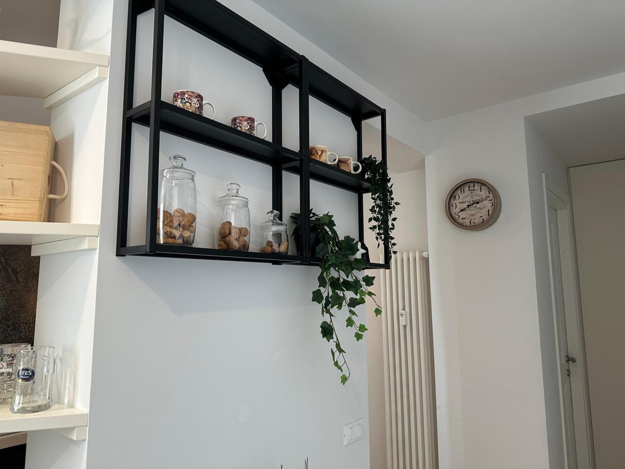 Repetti Design - 10 Min To Centre & Airport Apartment *