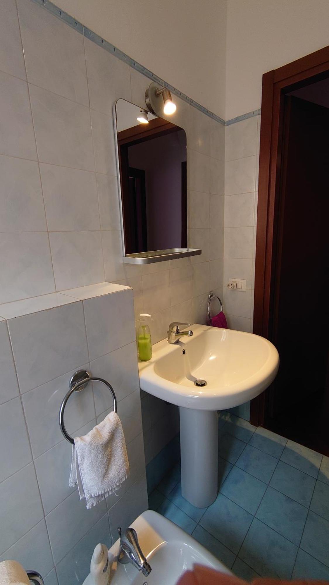 Trilocale Zona Corso Sempione Vicino Metro Mm5 - Losanna Appartamento *