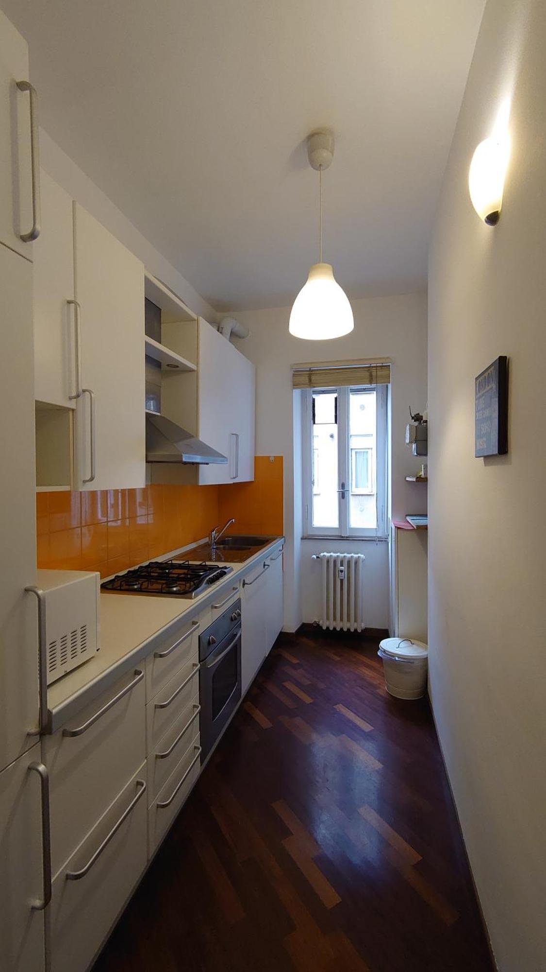 Appartamento Trilocale Zona Corso Sempione Vicino Metro Mm5 - Losanna Milano
