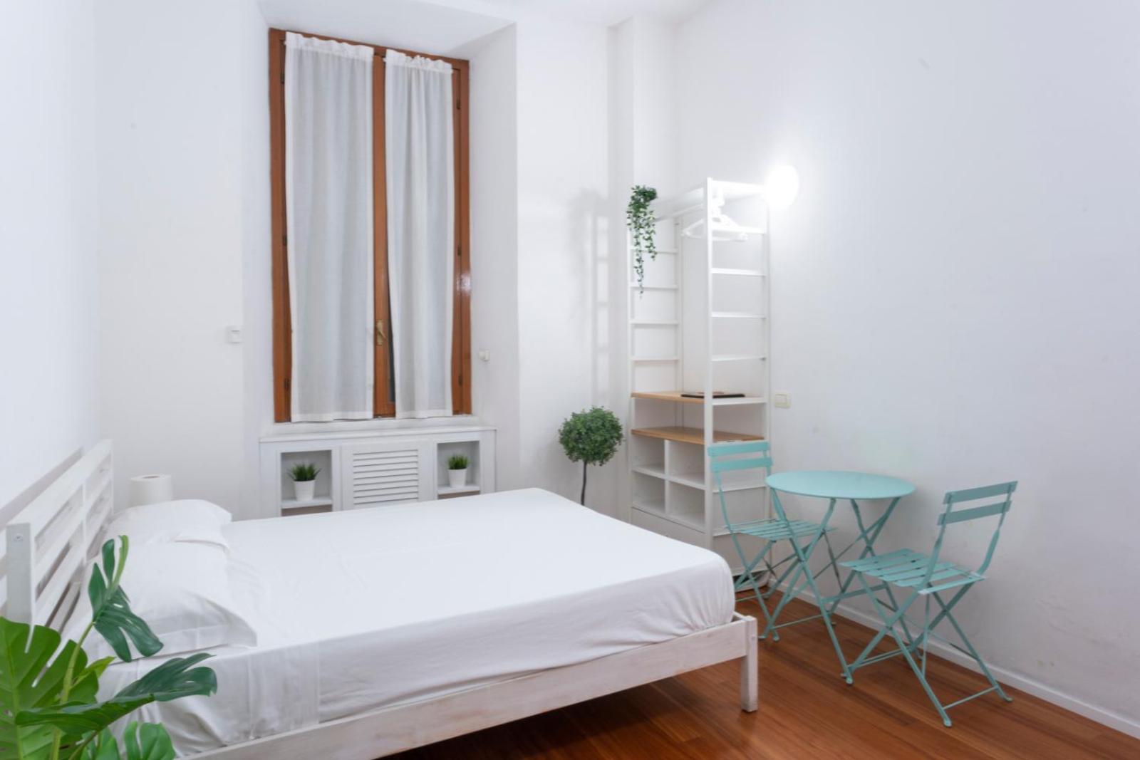 New! Lovely & Friendly In Center C Milaan