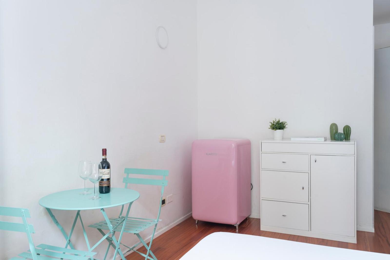 New! Lovely & Friendly In Center C Appartement Milaan